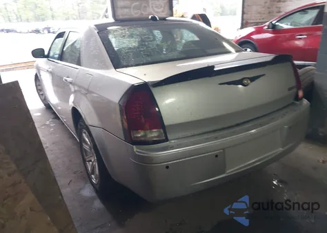 2006 Chrysler 300C z USA, uszkodzony, nr VIN 2C3KA63H06H198047